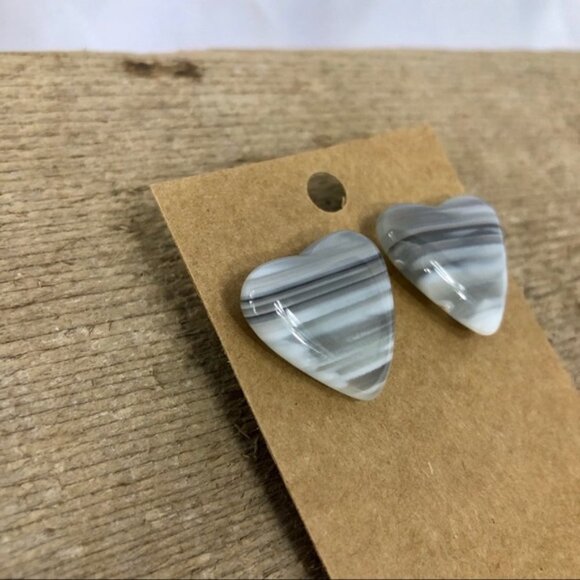 Heart Shaped Banded Agate Earrings - Picture 2 of 4